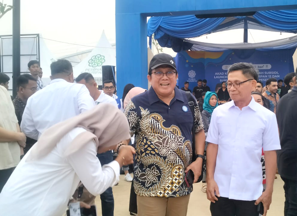 Menghadiri Lounching Program Gentengisasi oleh Pesona Kahuripan 12